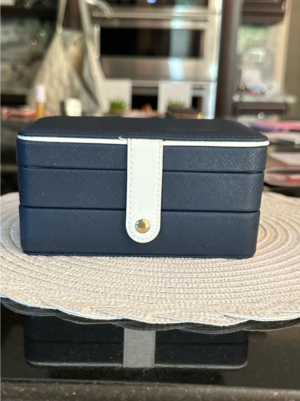 ⭐️NWOT⭐️ Navy Travel Jewelry Box with White Snap Strap